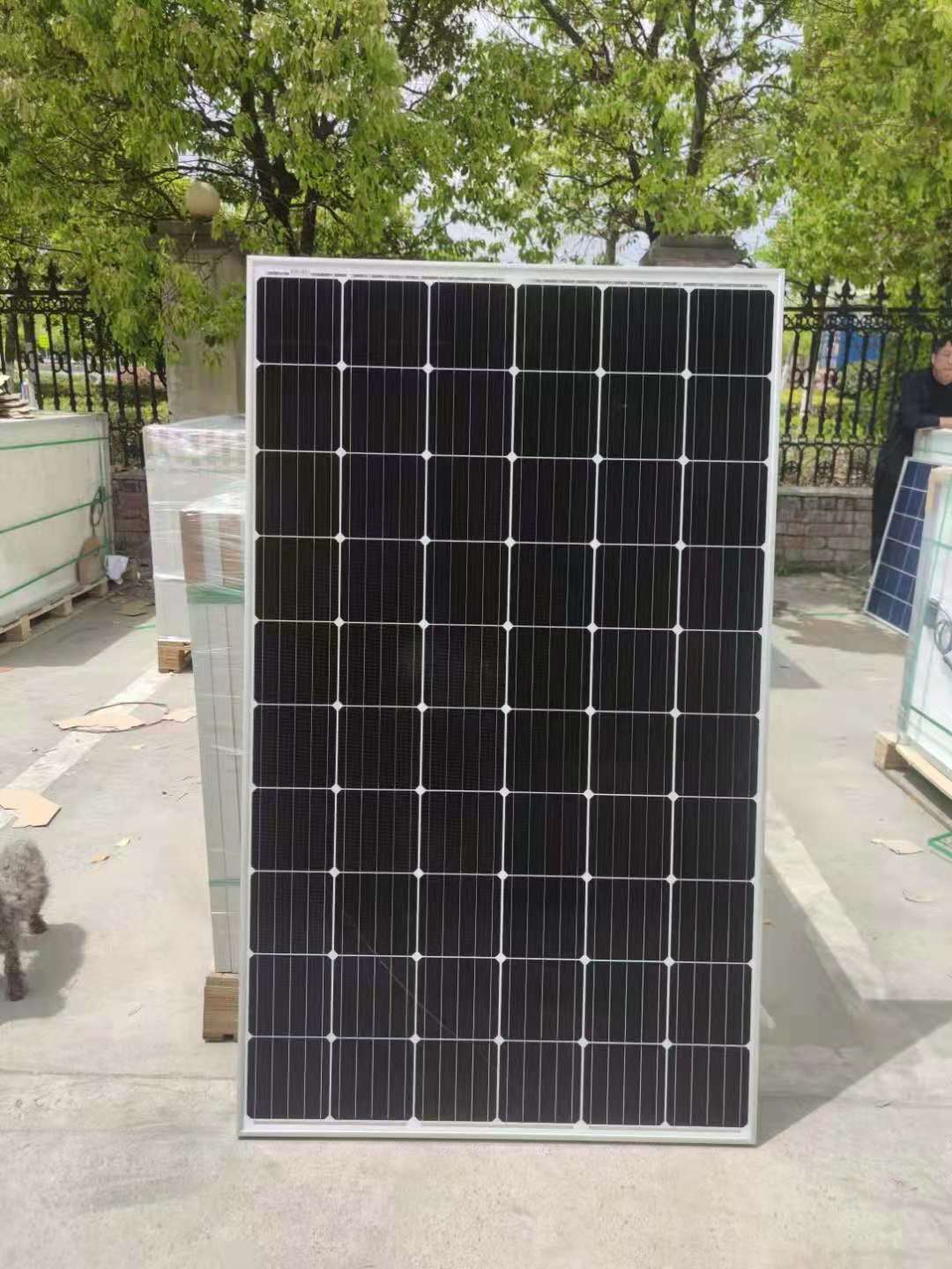 河南郑州太阳能板大量回收 顾高光伏 
